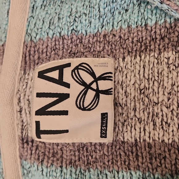 Aritzia TNA Cotton Baja Pullover Hoodie - Picture 3 of 5